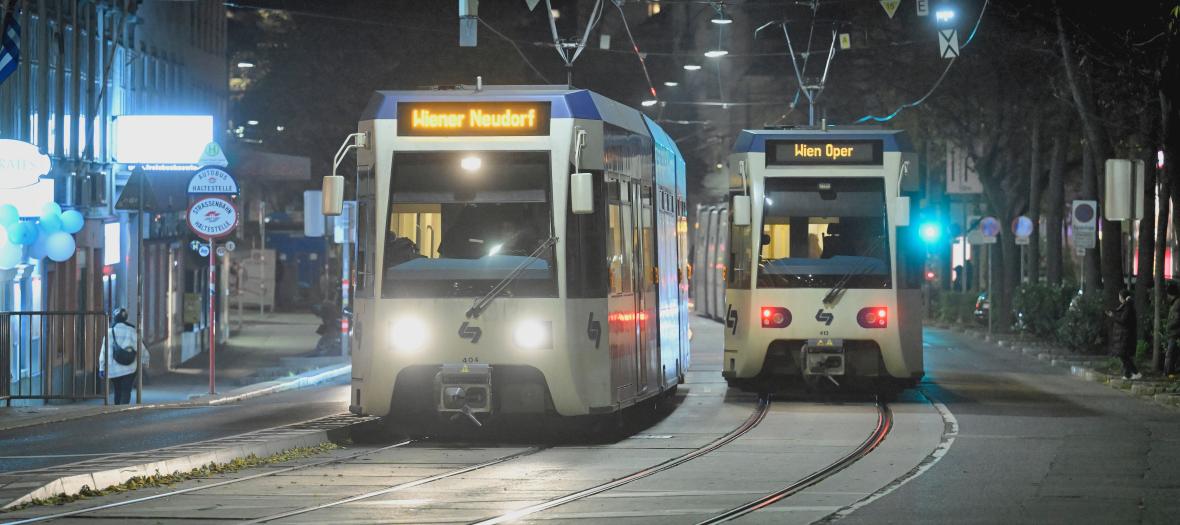 Badner Bahn im Nachtverkehr